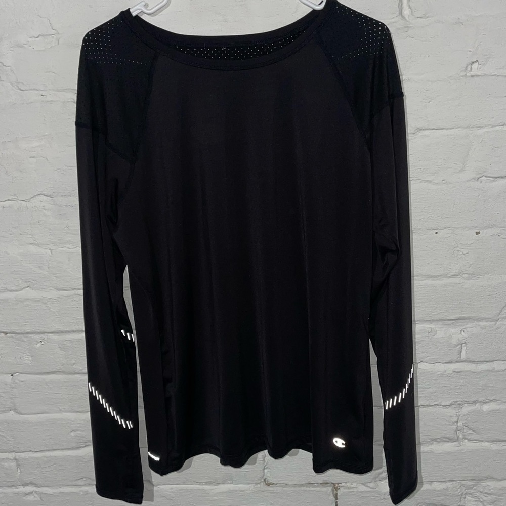 Champion Athletic Shirt L